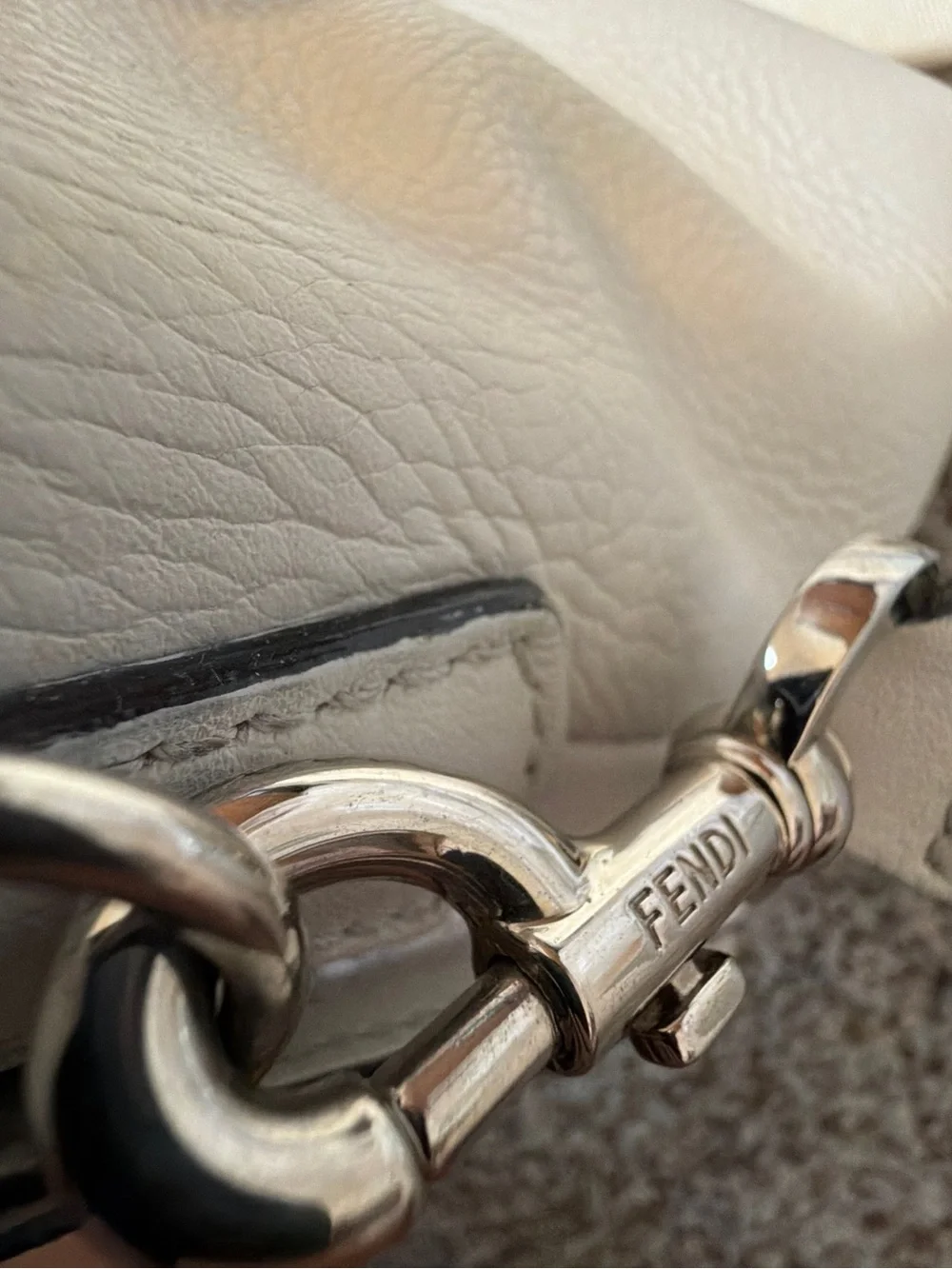 Fendi White Leather Shoulder Bag with Multicolor Floral Patch - Picture 10 of 12